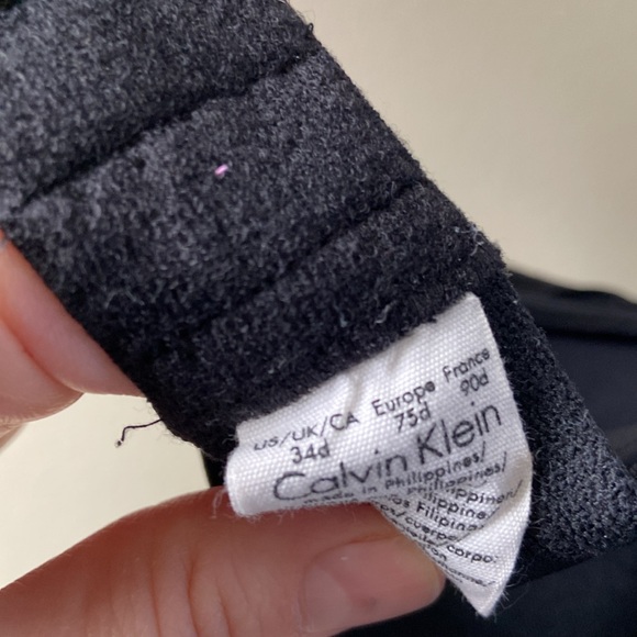 New Calvin Klein 34D 34 D Strapless Plunge Black Bra - Picture 4 of 12
